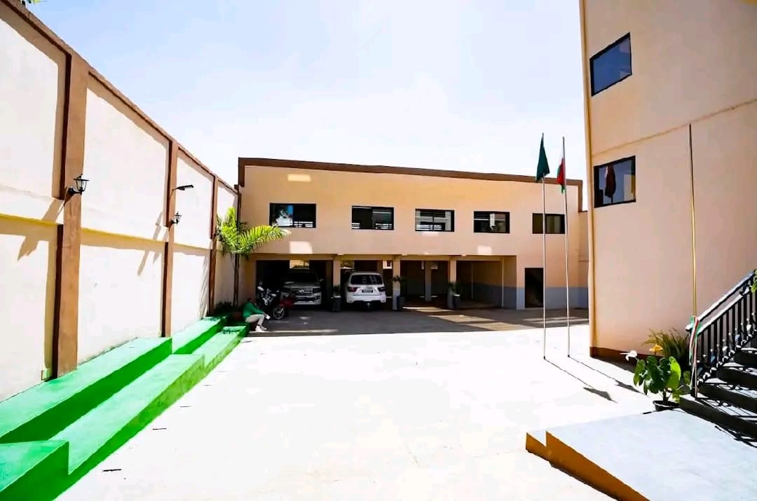 Universital - image 5