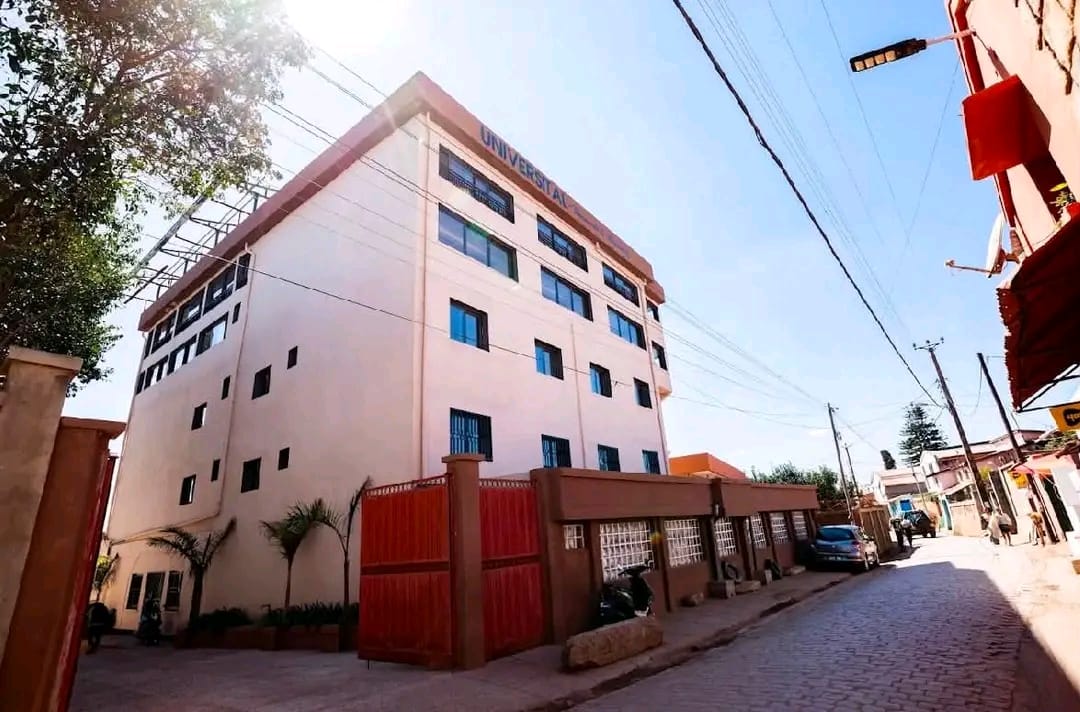 Universital - image 6