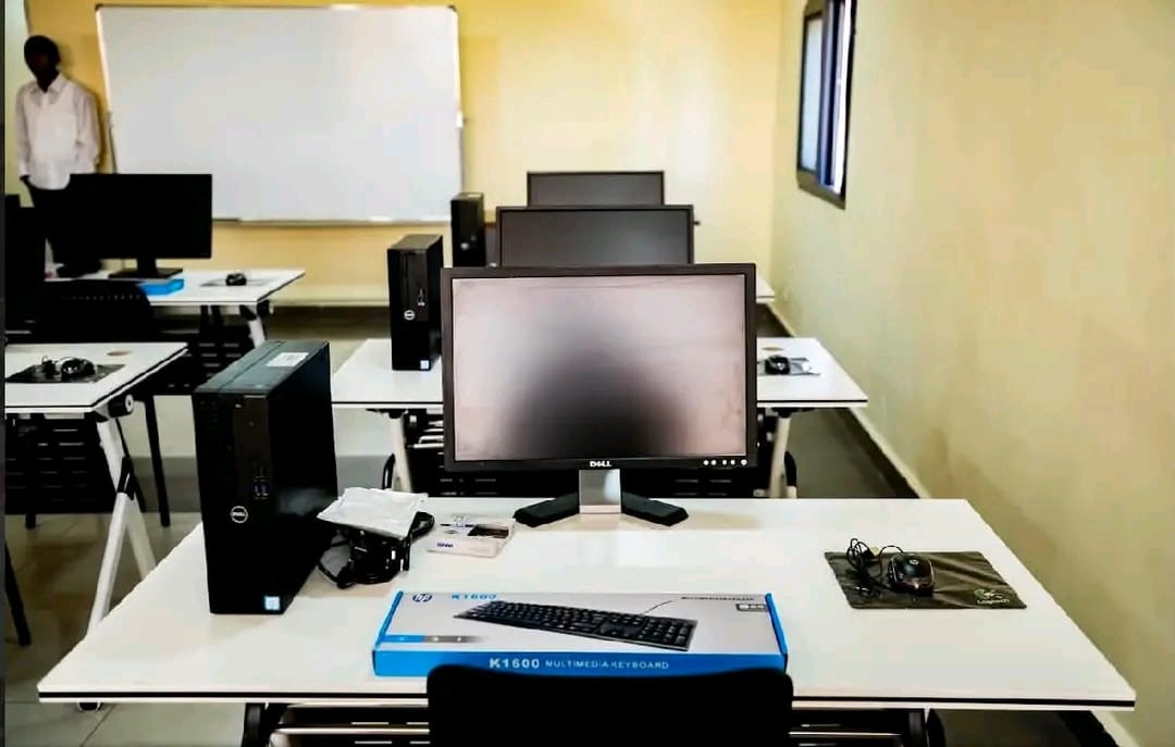 Universital - image 17